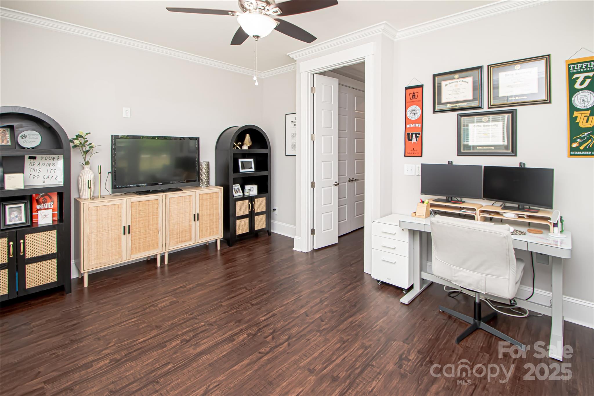 Riverwalk - Residential