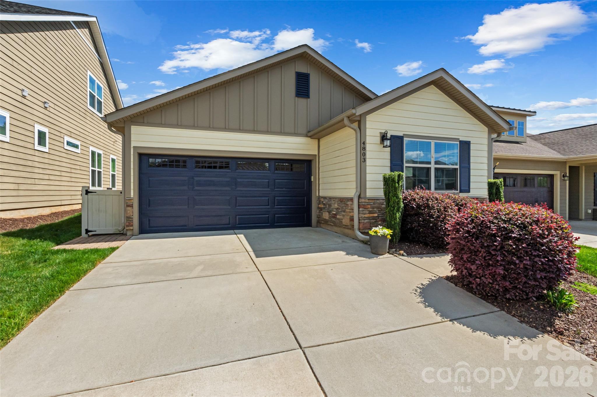 4803 Looking Glass Trail