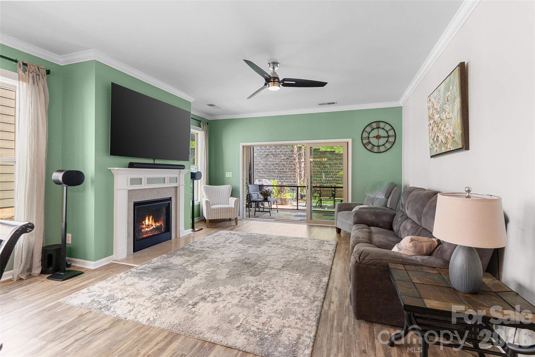 4803 Looking Glass Trail