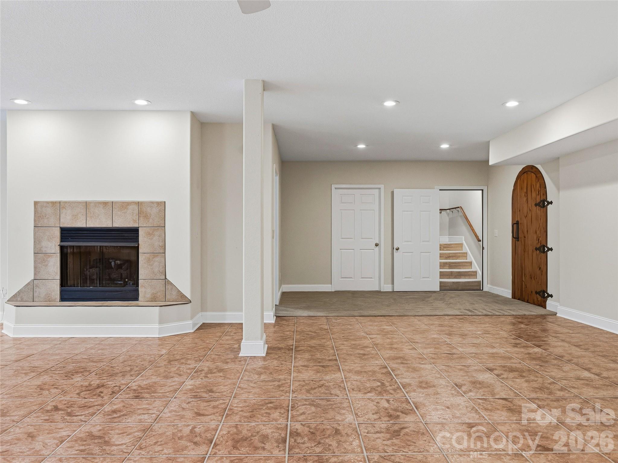 Red Fox - Residential