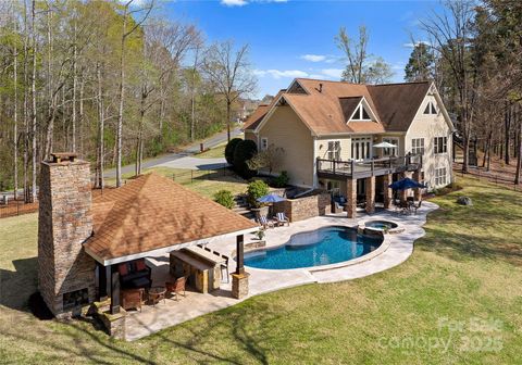 15808 Lake Ridge Road Charlotte NC 28278