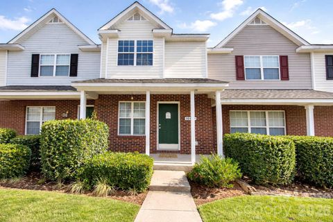 Photo of 10034 Pergola View Court, Charlotte, NC 28213 (MLS # 4363519)
