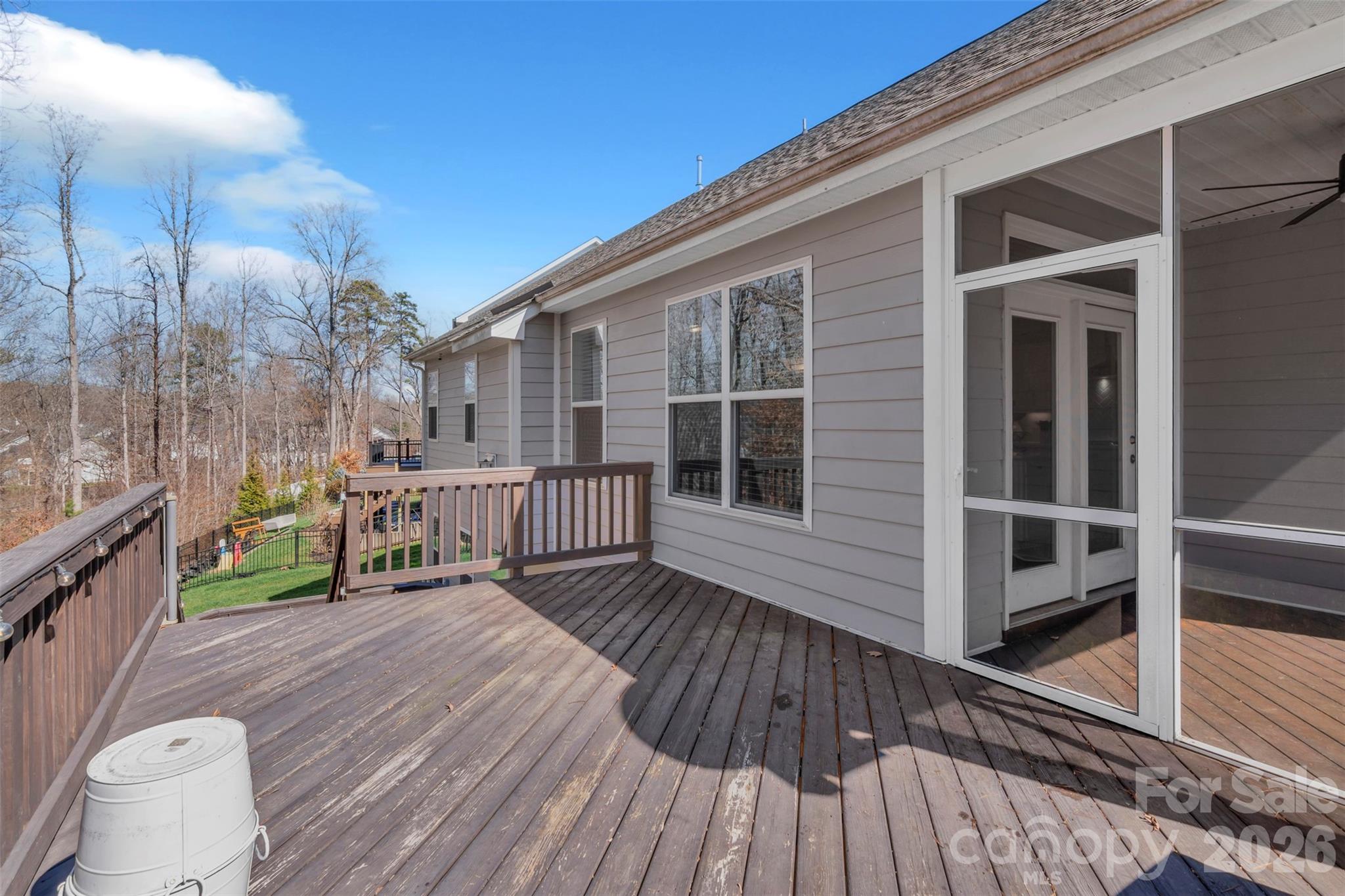 Robinson Oaks - Residential