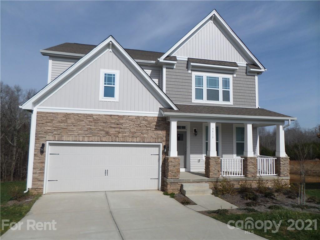Photo 1 of 17 — 9515 Inverness Bay Road, Charlotte, NC 28278