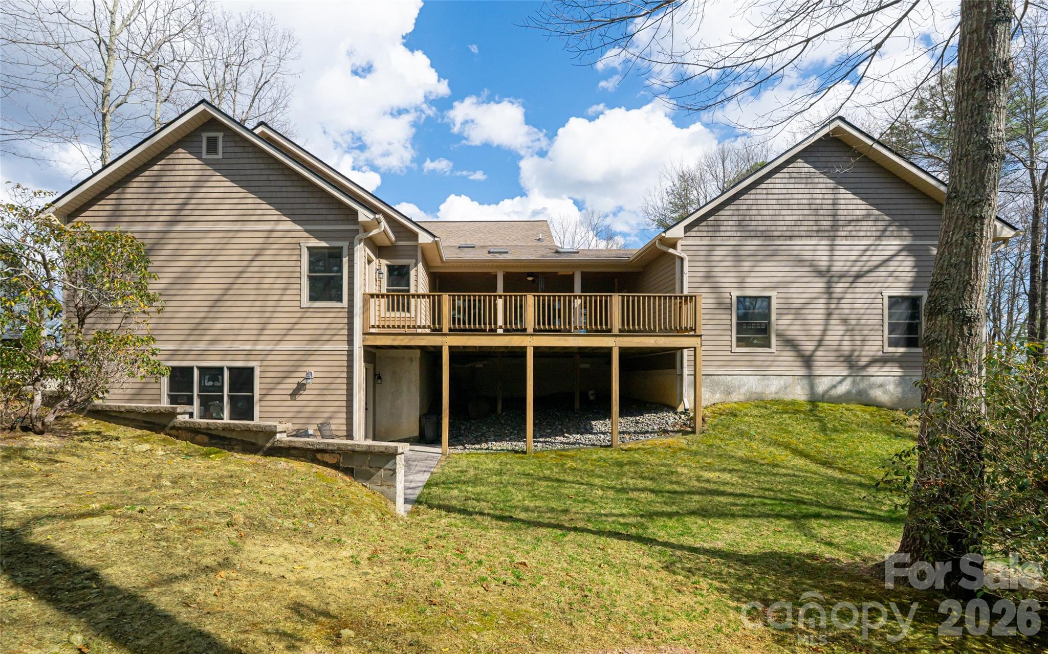 Pinnacle Falls - Residential