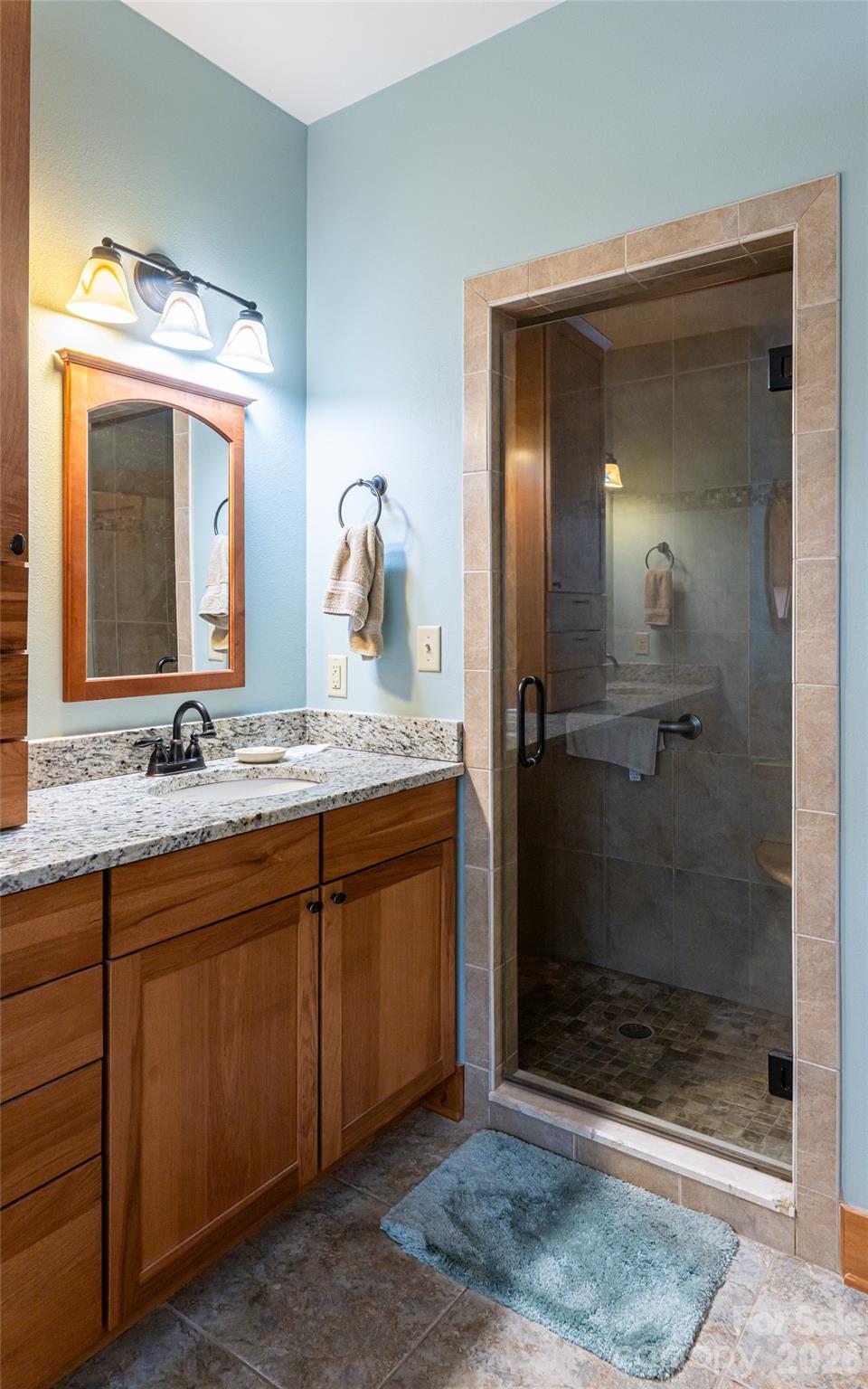 Pinnacle Falls - Residential