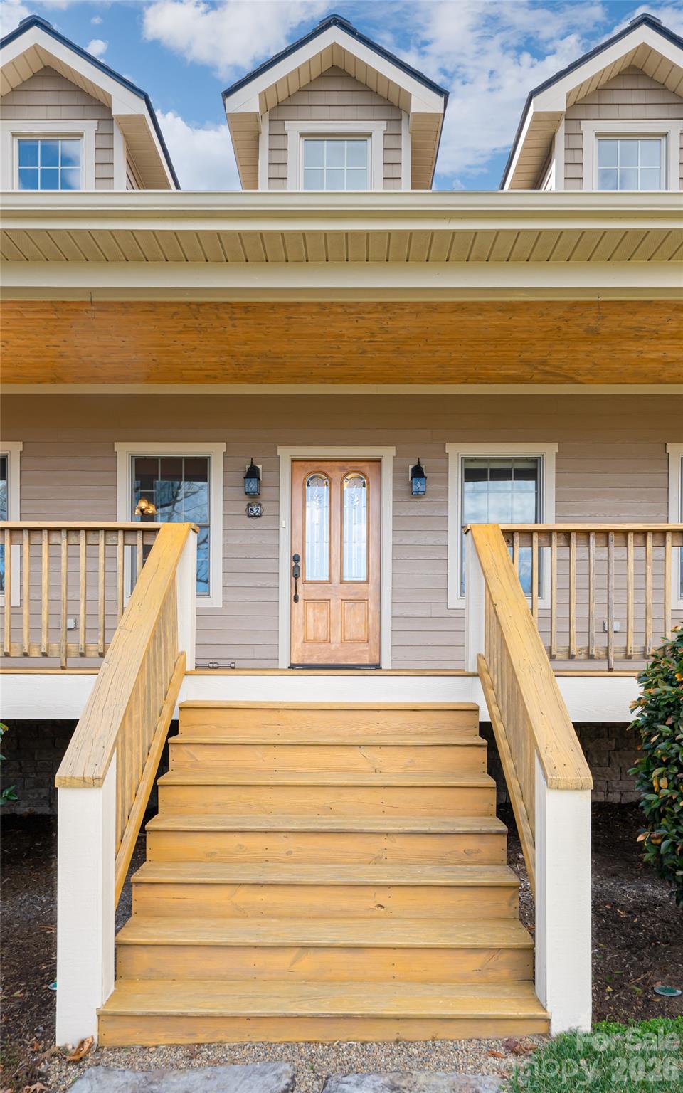 Pinnacle Falls - Residential