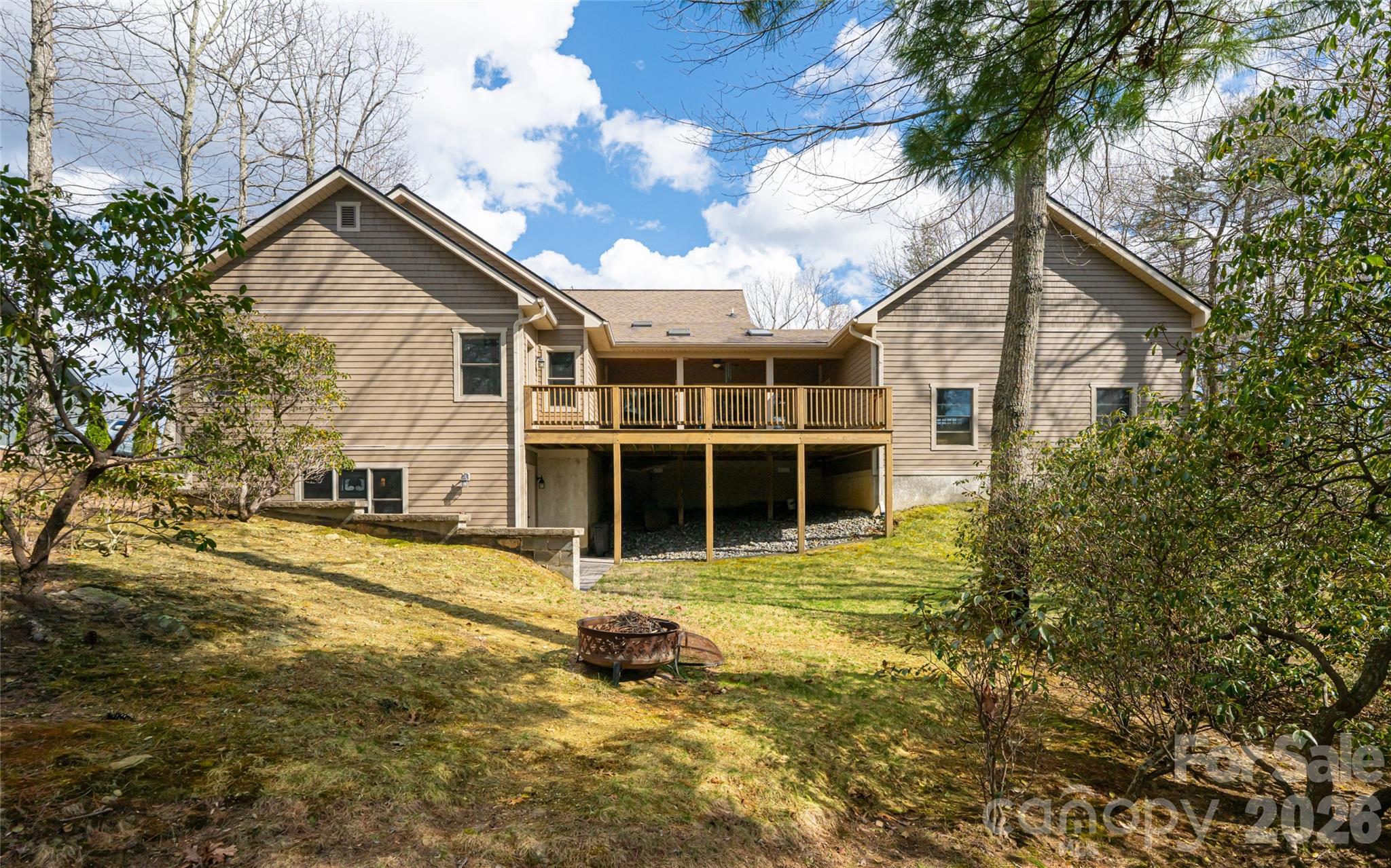 Pinnacle Falls - Residential