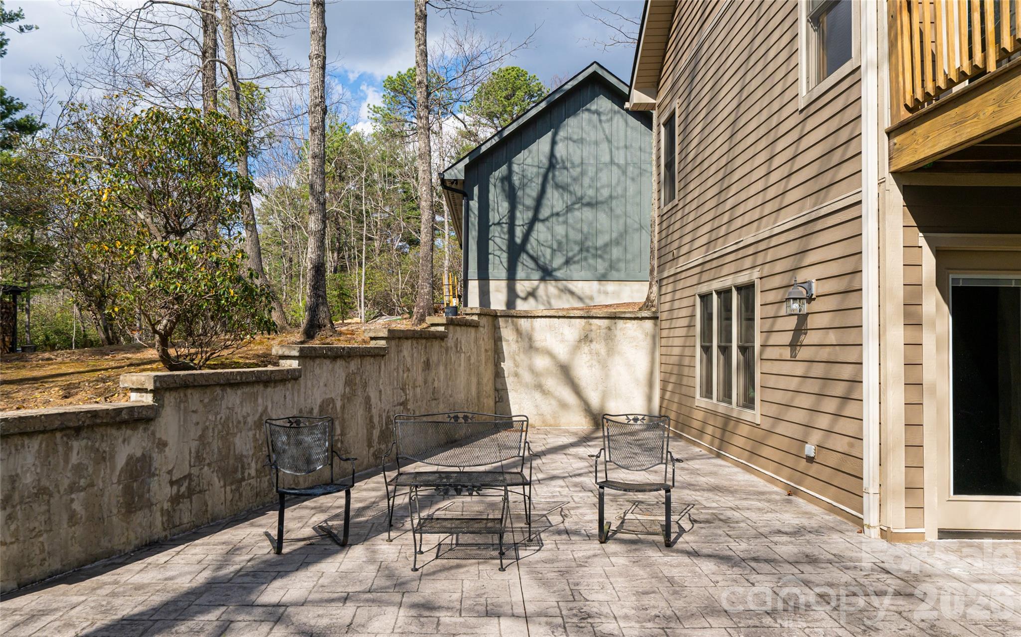 Pinnacle Falls - Residential