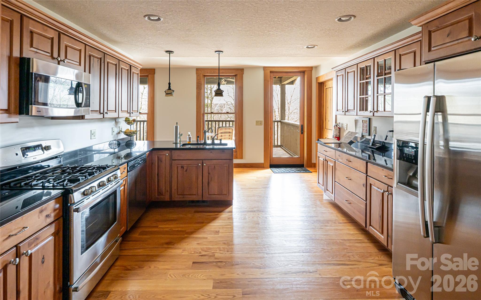 Pinnacle Falls - Residential