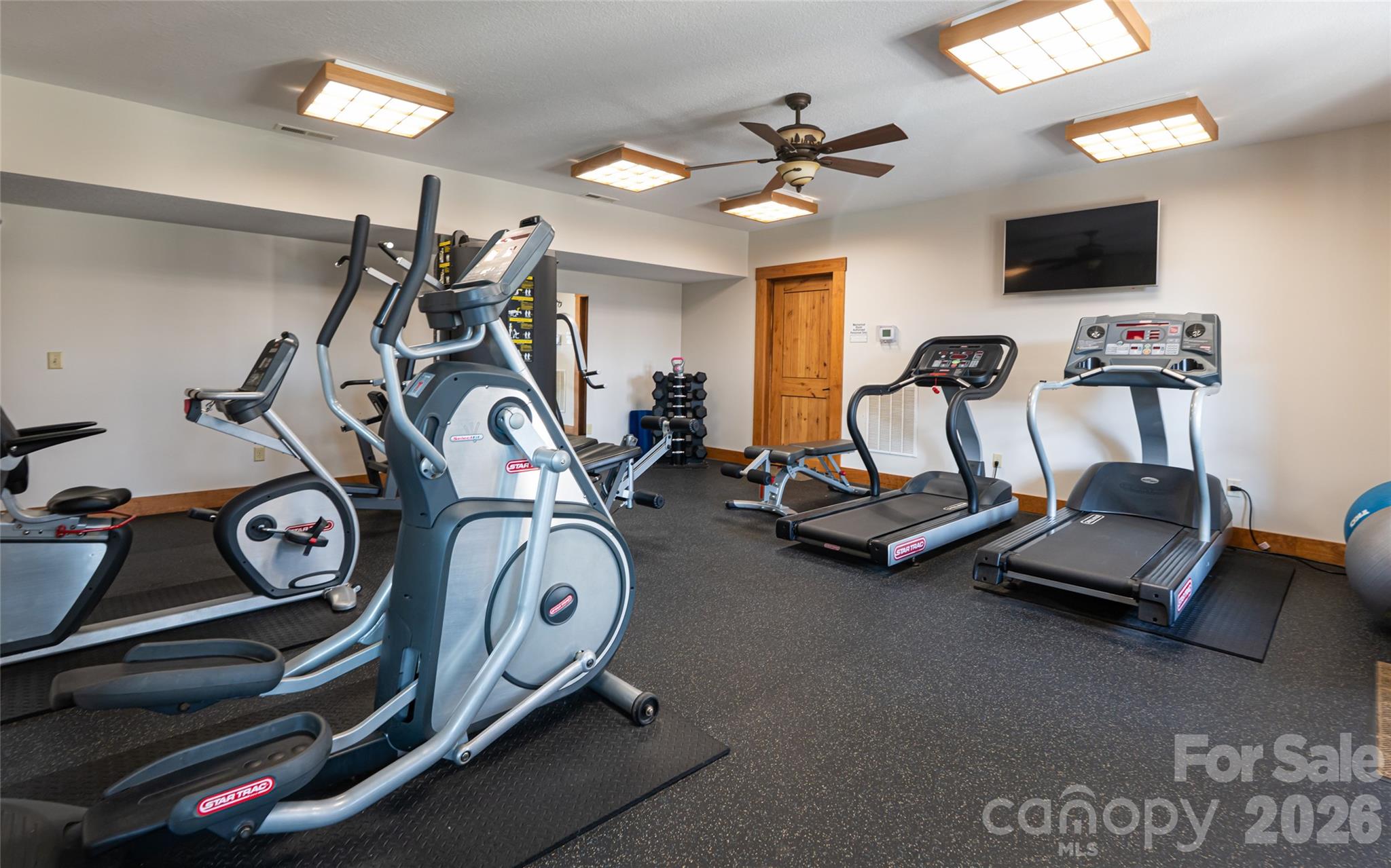 Pinnacle Falls - Residential