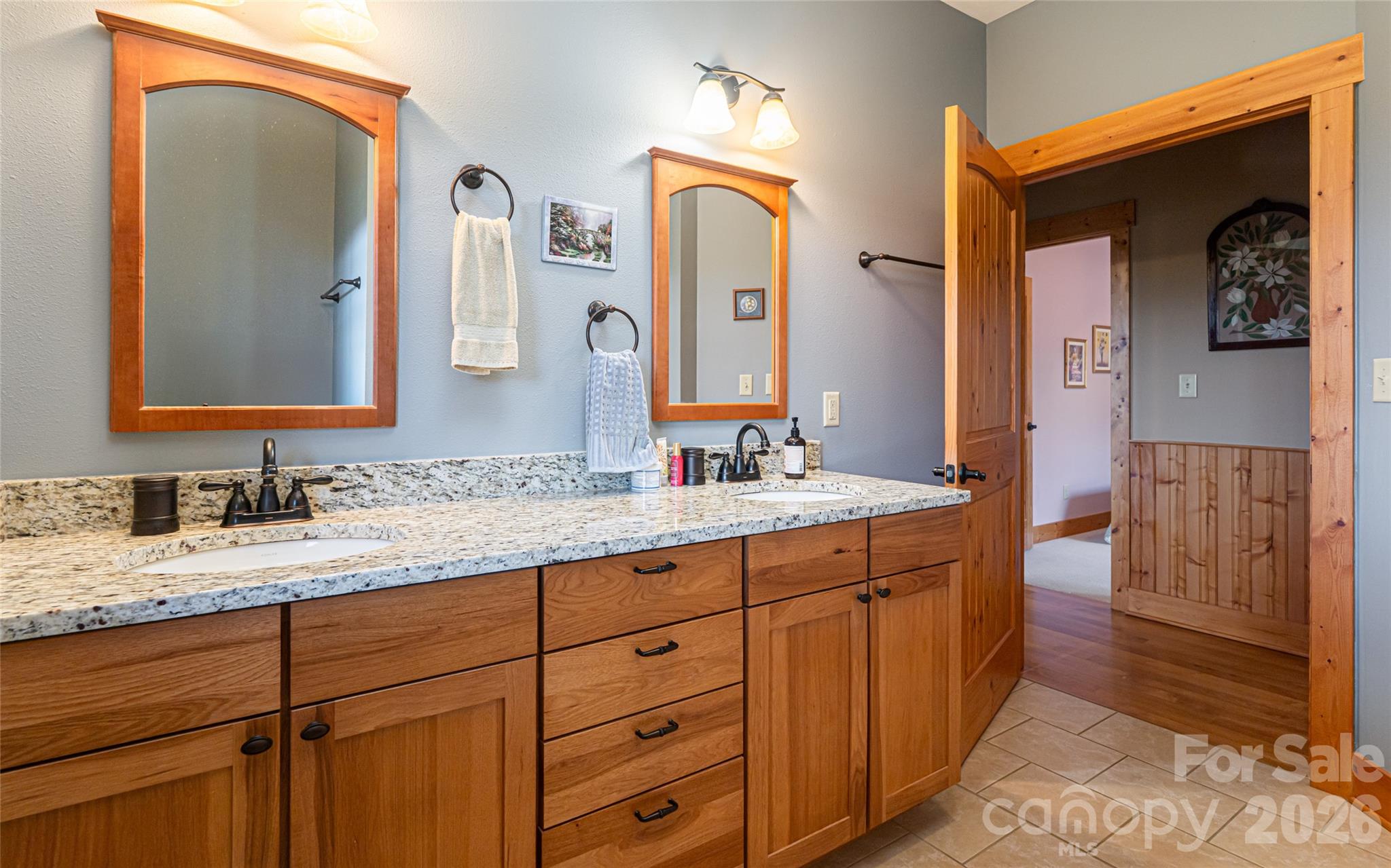 Pinnacle Falls - Residential