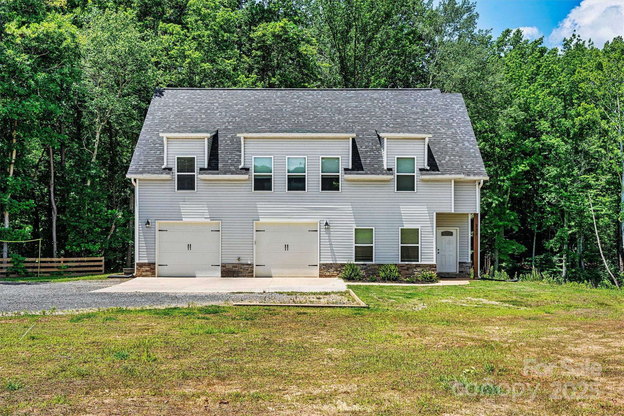 237 Mariposa Road