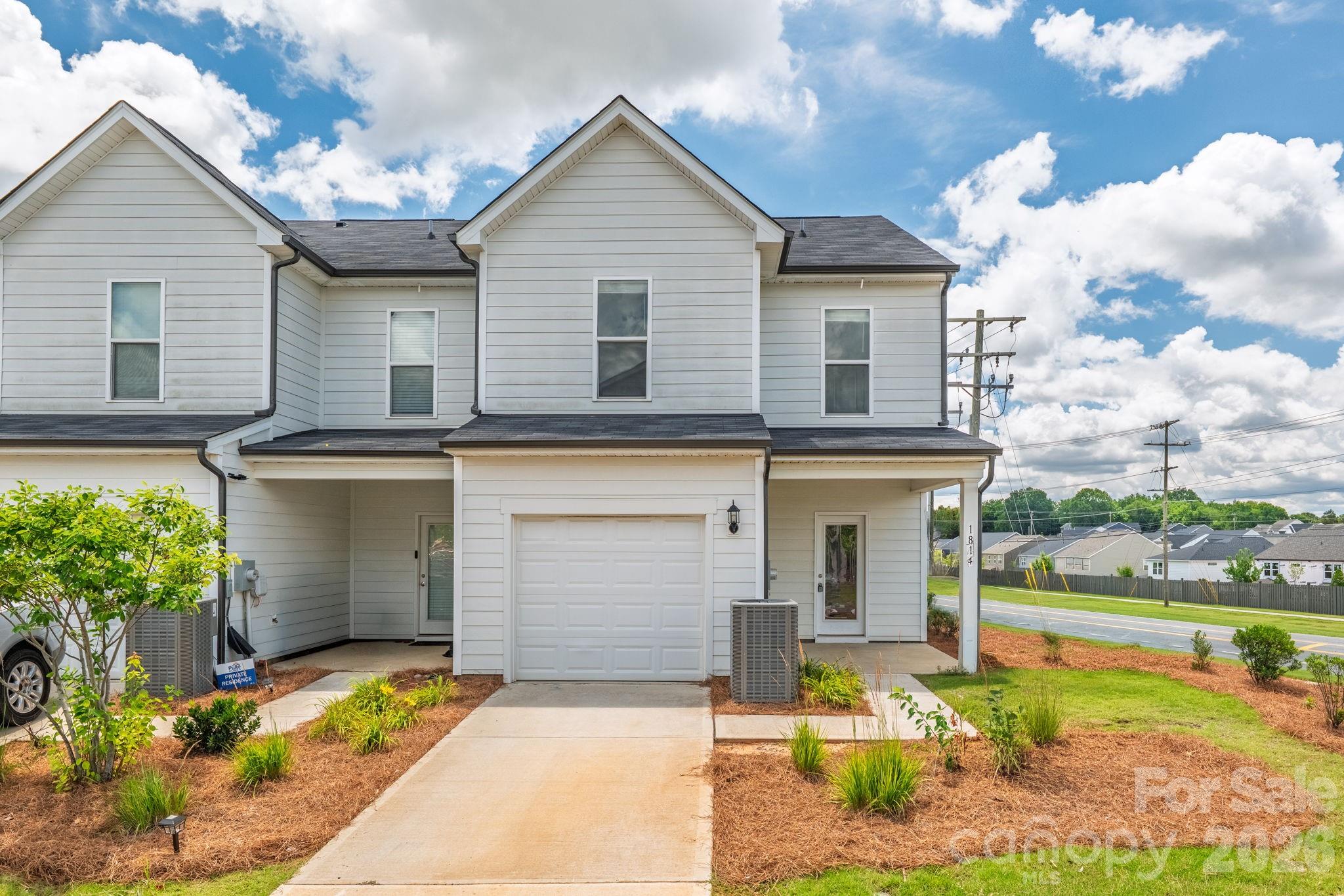 1814 Saint Louis Alley NW