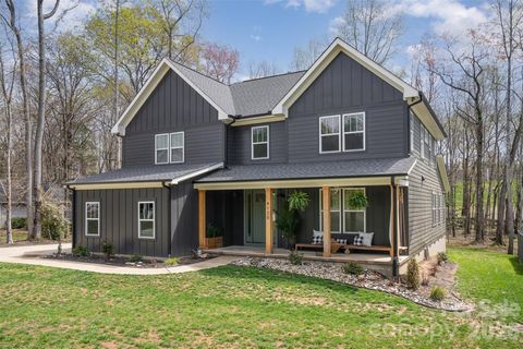 4125 Spring Street Matthews NC 28105