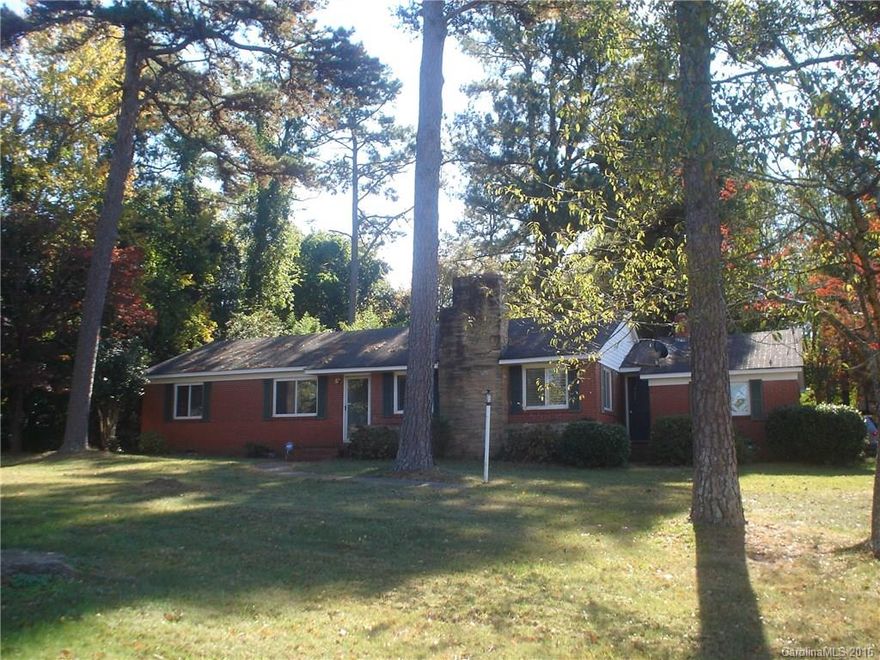 Captivating 3 bed 2.5 bath Ranch home close to local area shops and attractions! Huge fenced in backyard with many mature trees! *Home is being sold as is.* Home is in need of repairs call for more details.