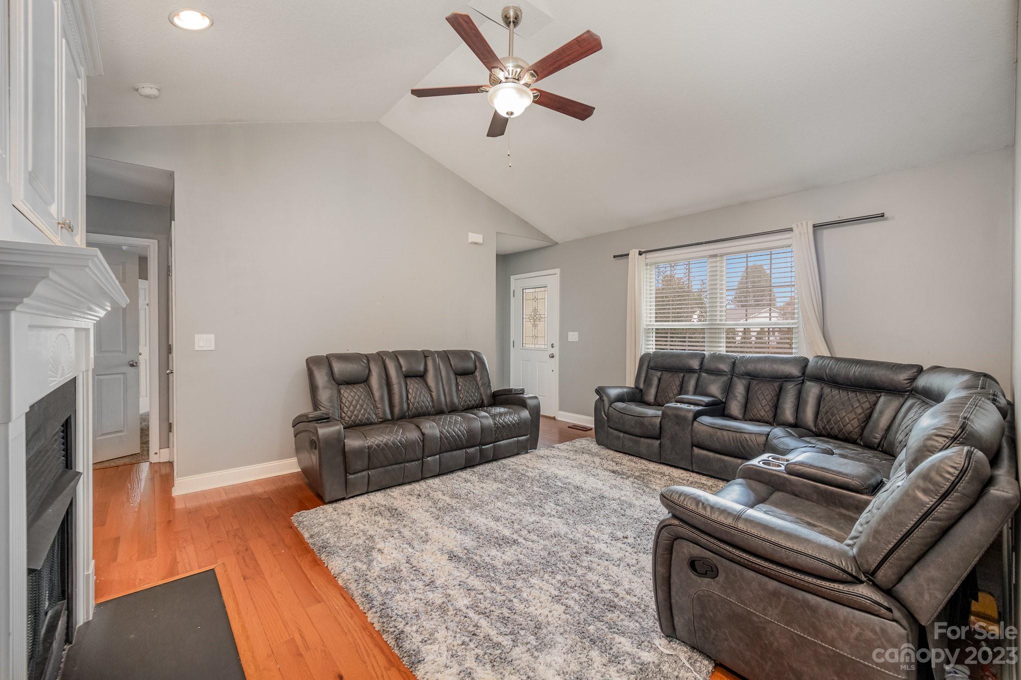 Pipers Ridge - Residential