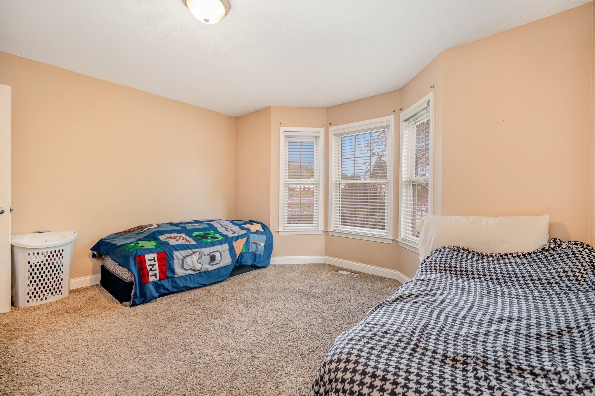 Pipers Ridge - Residential