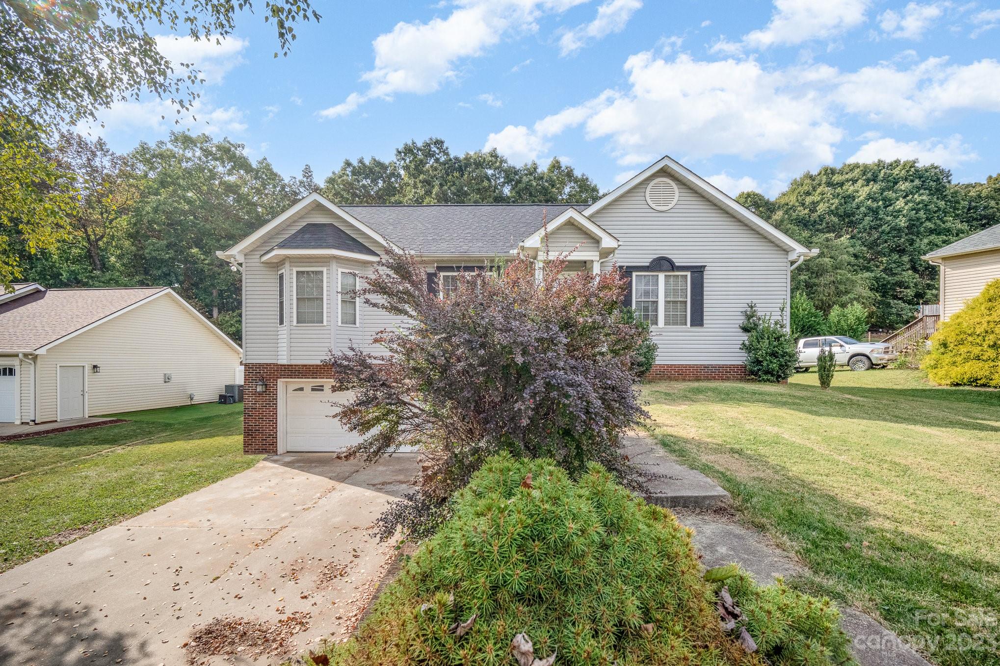 Pipers Ridge - Residential