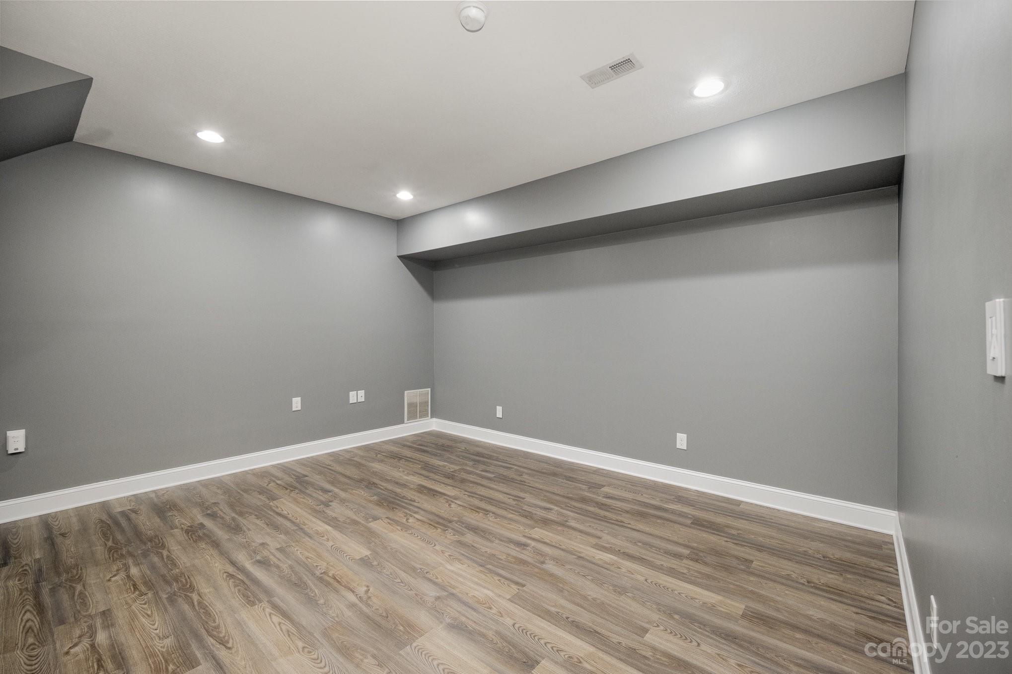 Pipers Ridge - Residential