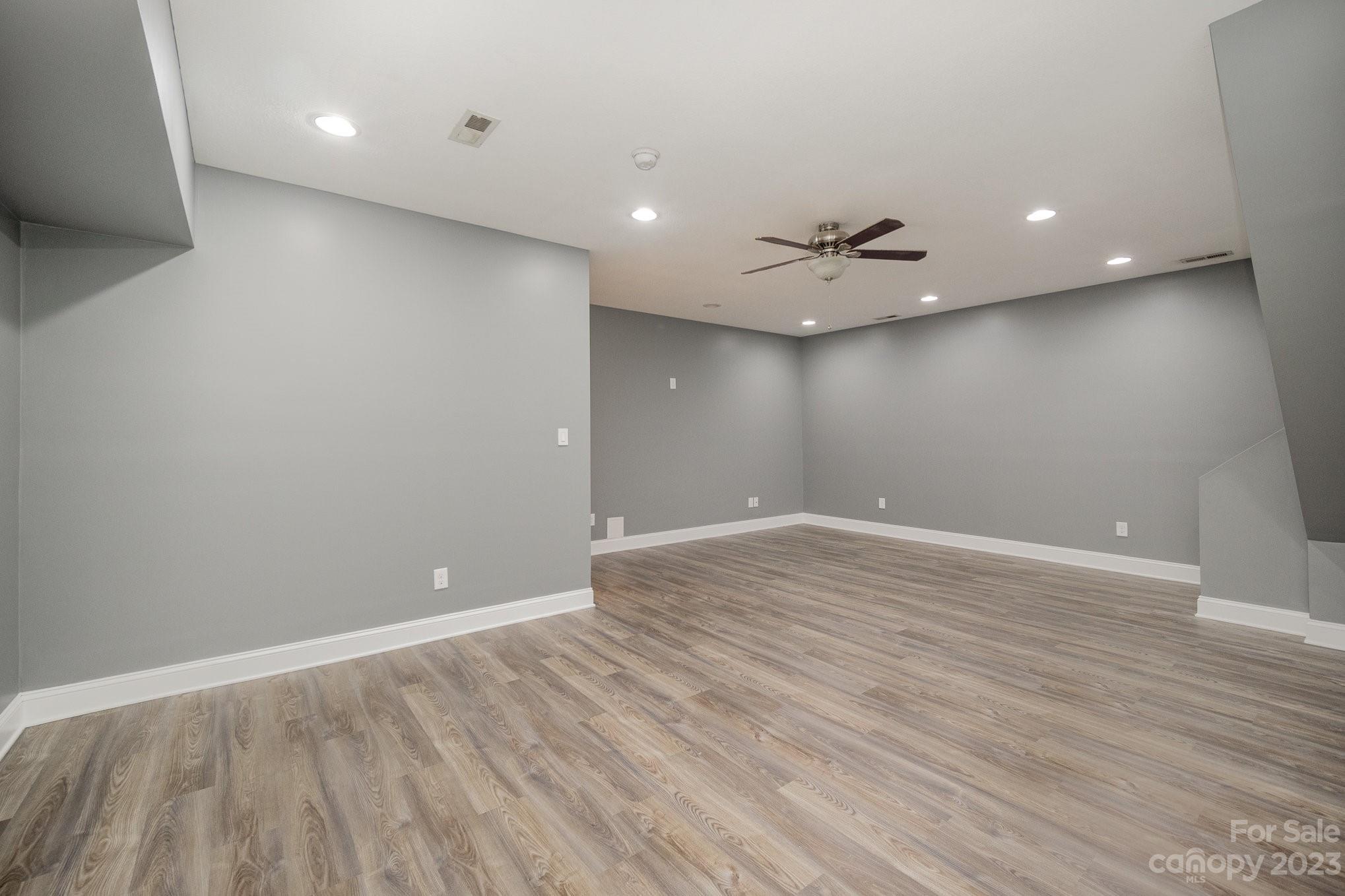 Pipers Ridge - Residential