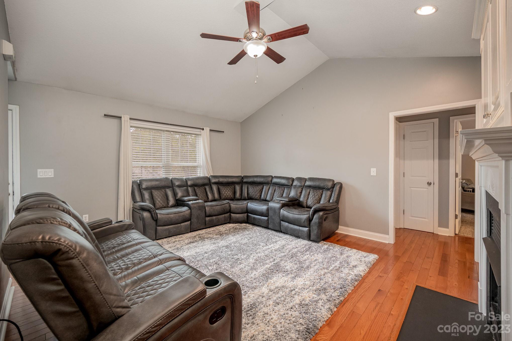 Pipers Ridge - Residential