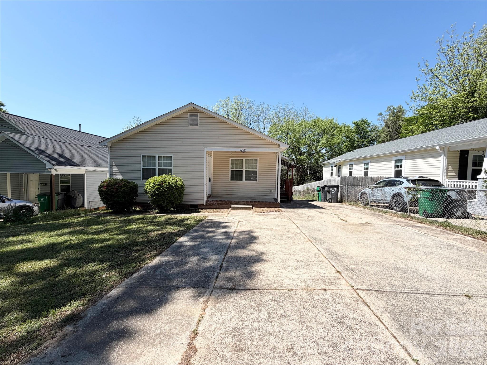 1209 Harrill Street