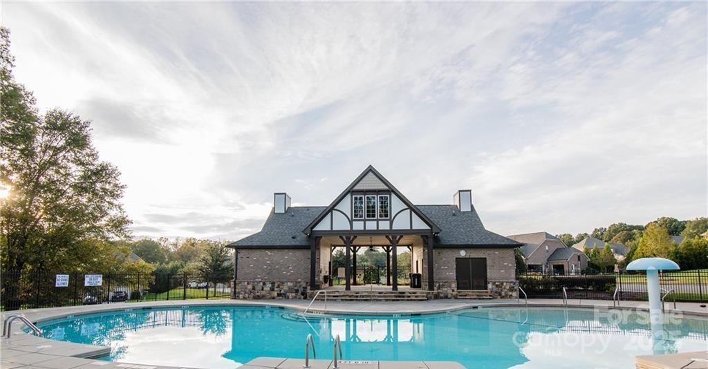 Barber Rock - Residential