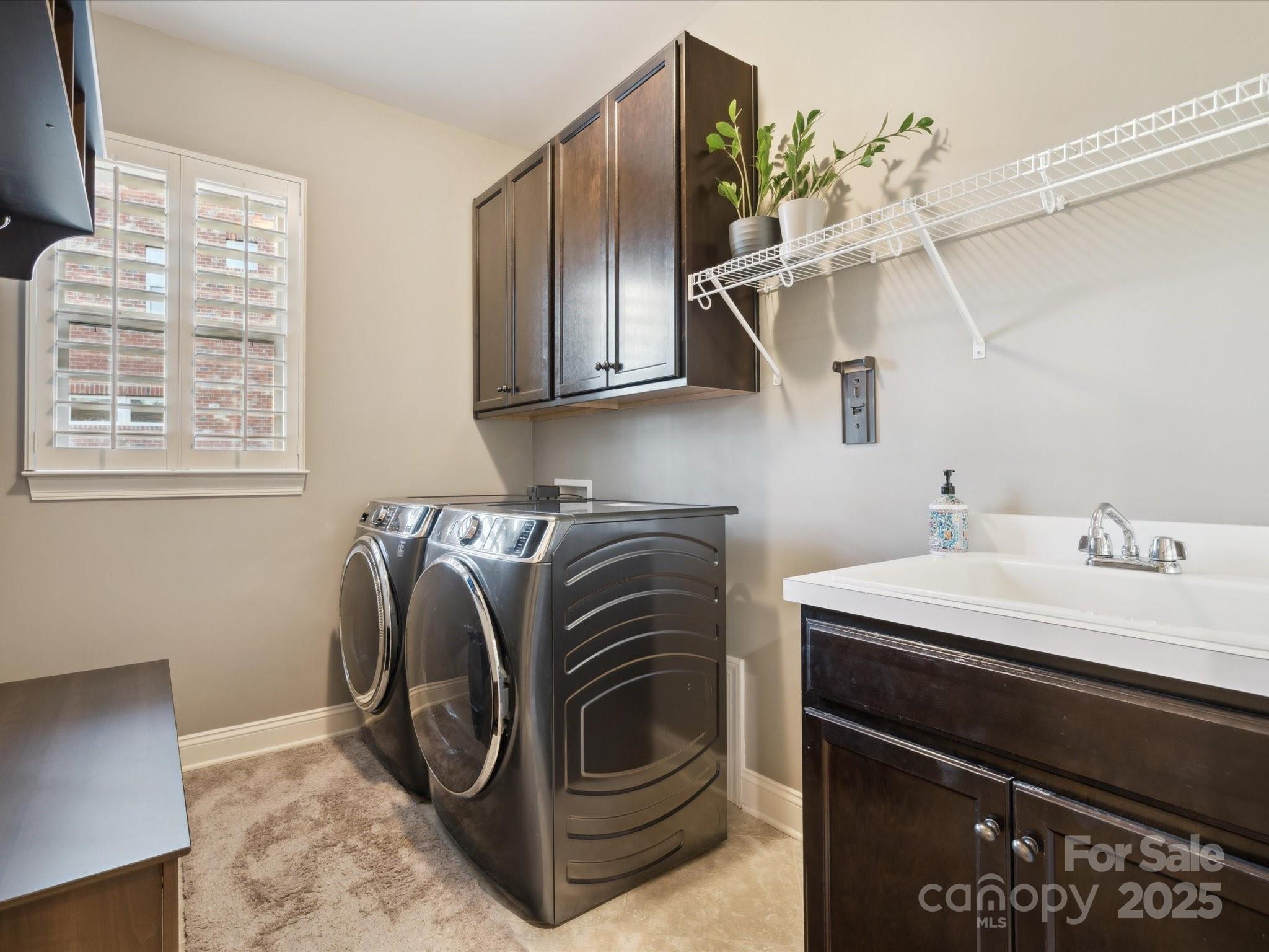 Barber Rock - Residential