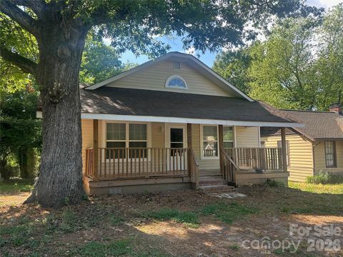 4028 Leo Street Winston Salem NC 27105