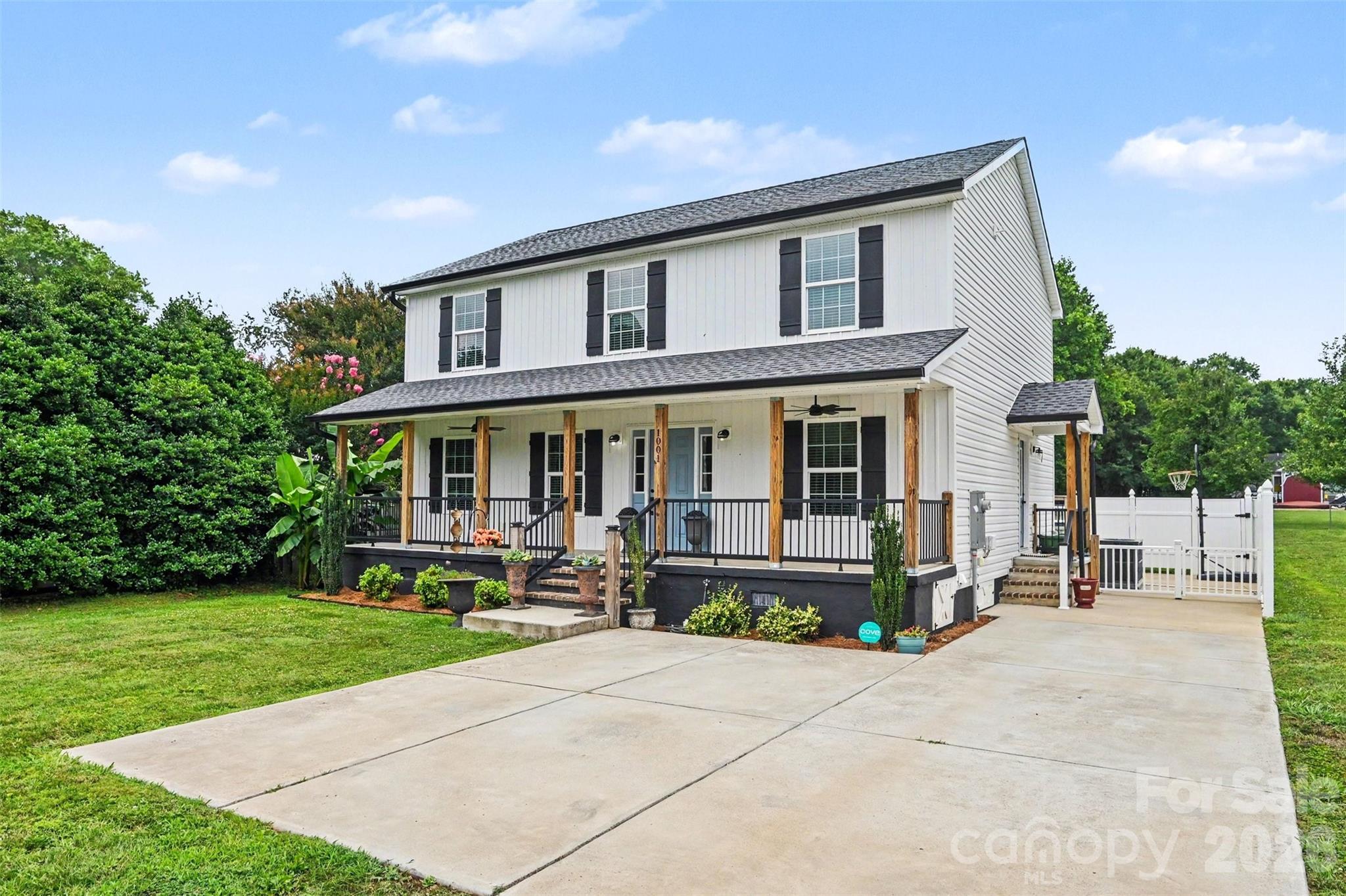 1001 Noles Drive