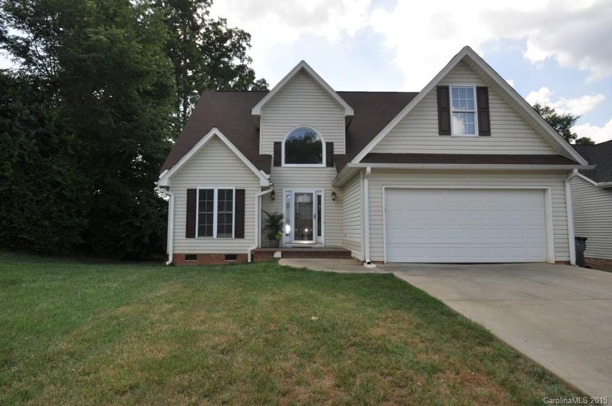 1.5 story Cape-cop style home with Walkout Basement in Hidden Forest Community!  4 Bedrooms with 2.5 baths.  Basement includes Den, Office, Gym, Custom In-wall Fish Tank and Lots of Storage.  Hardwood Floors throughout 1st and 2nd floor.  Stone Fireplace, SS Appliance, Granite ctops in Kitchen and All Baths.  Master Bath includes Marble floor & marble shower.  Iron balusters, Vaulted Ceilings, Upgraded Lighting Package, Irrigation and Security System. Enjoy grilling on your deck. Home Warranty