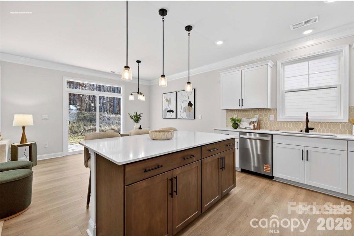 2869 Atwater Pond Circle