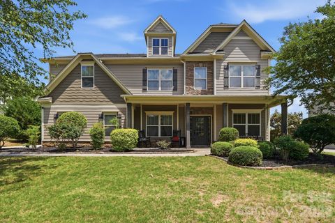 Photo of 1711 Laurel Hill Drive, Waxhaw, NC 28173 (MLS # 4381544)