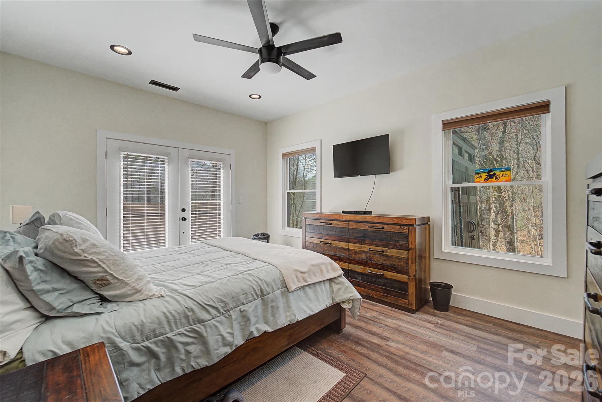 Bella Vista - Residential