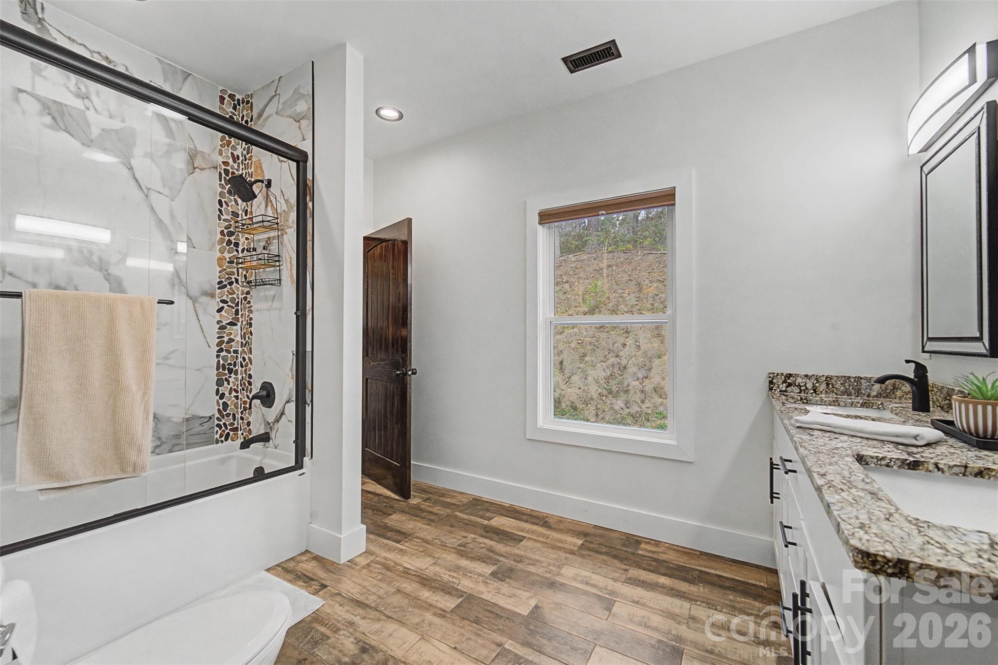 Bella Vista - Residential