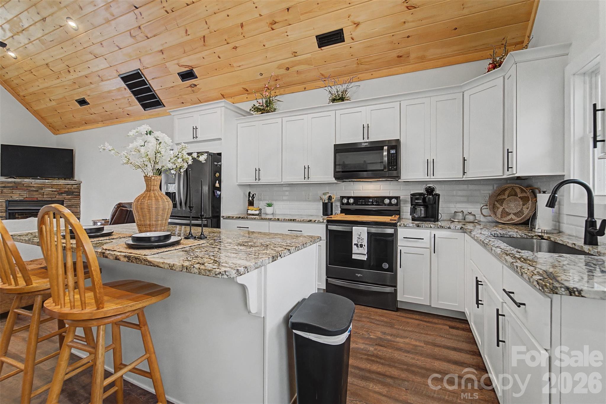 Bella Vista - Residential