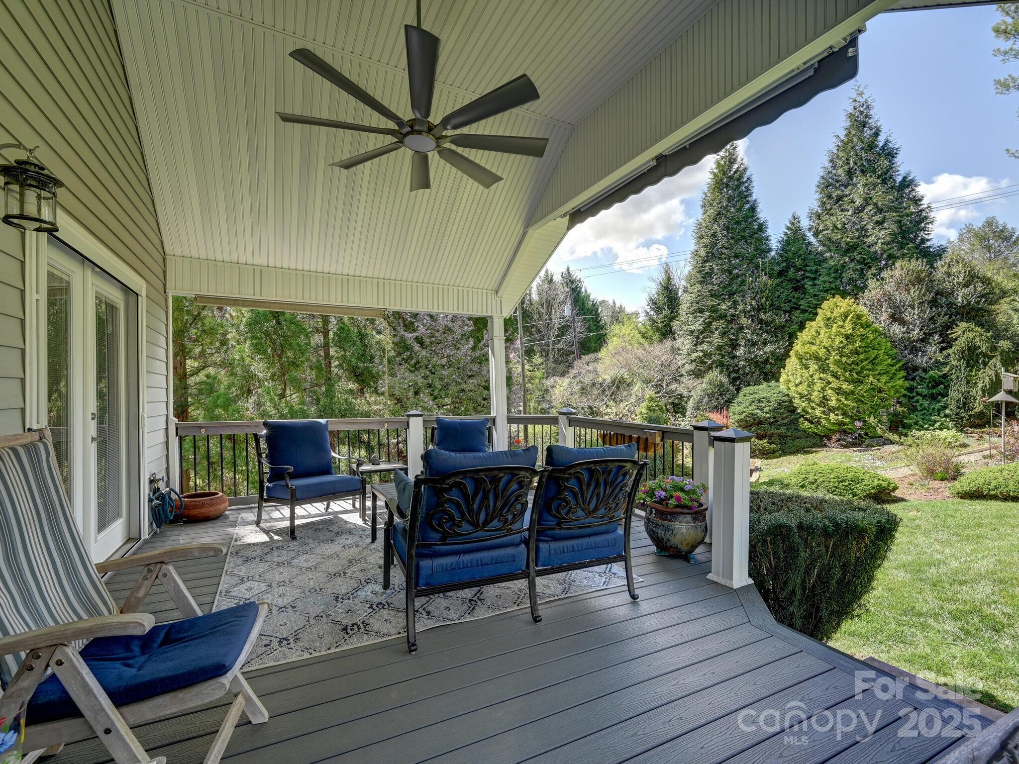 Old Applewood Hollow - Residential