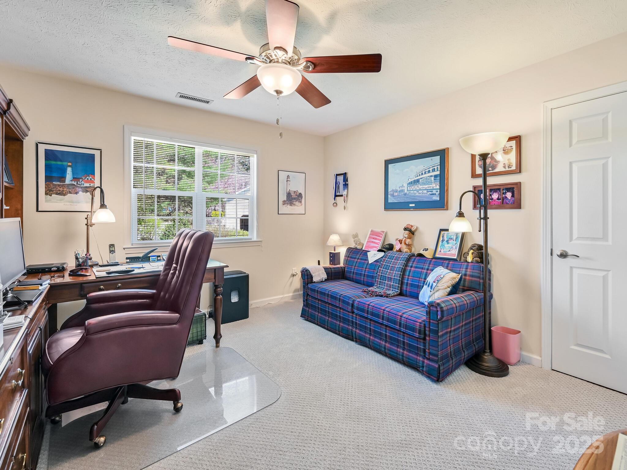 Old Applewood Hollow - Residential