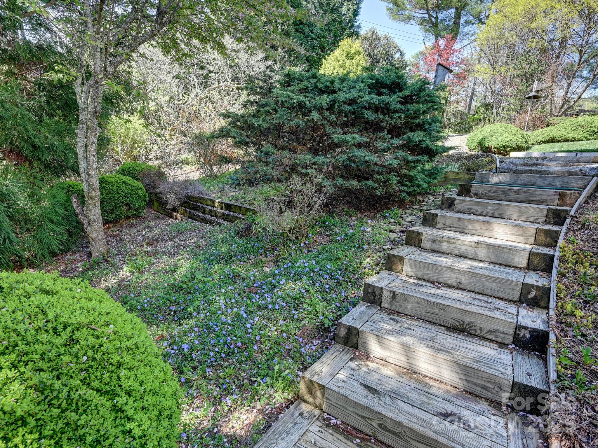 Old Applewood Hollow - Residential