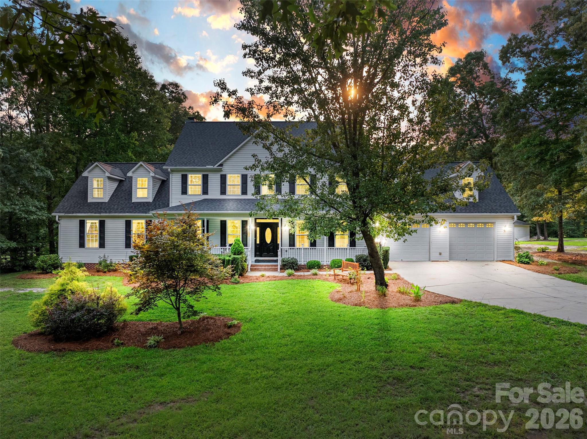 7233 Ridge Road