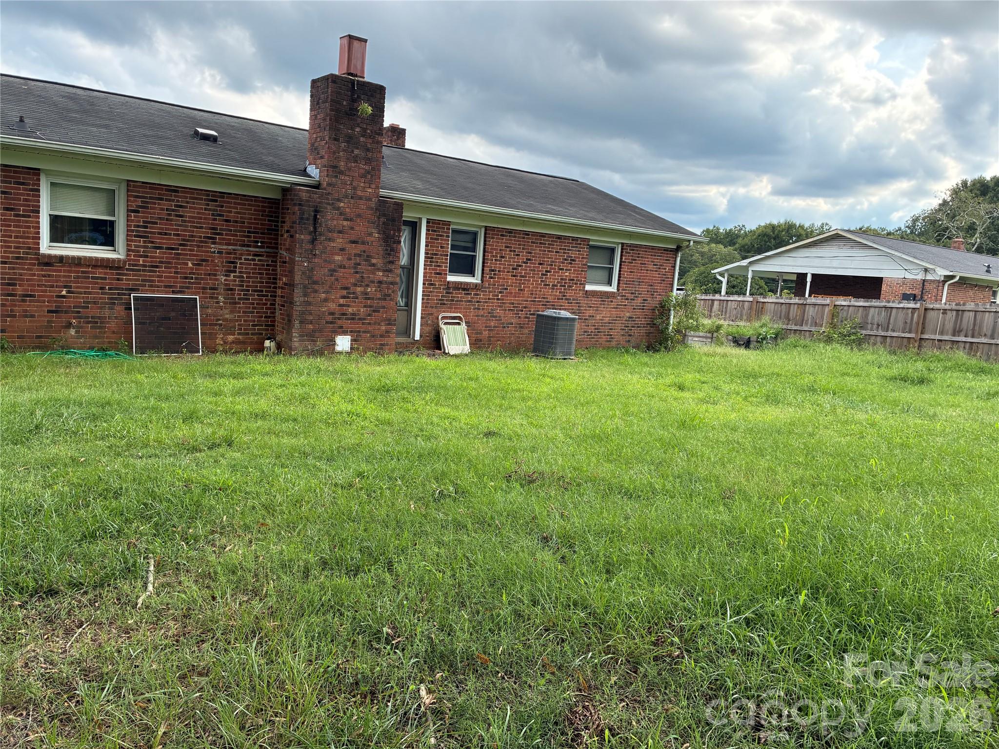 6102 Len Drive