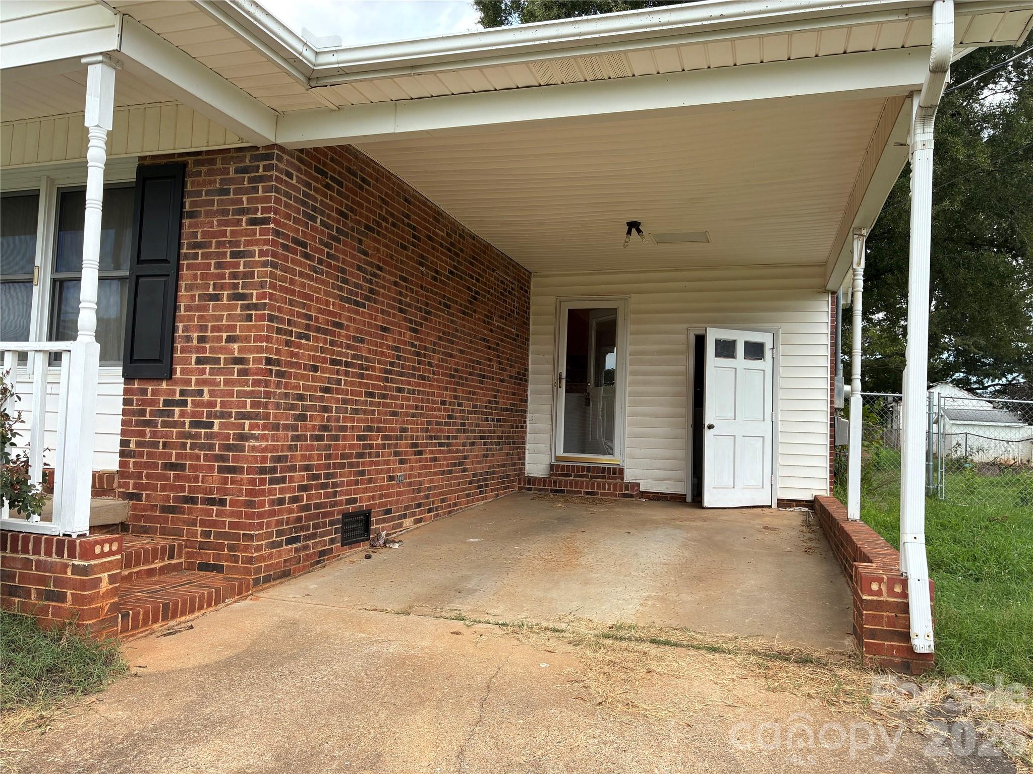 6102 Len Drive