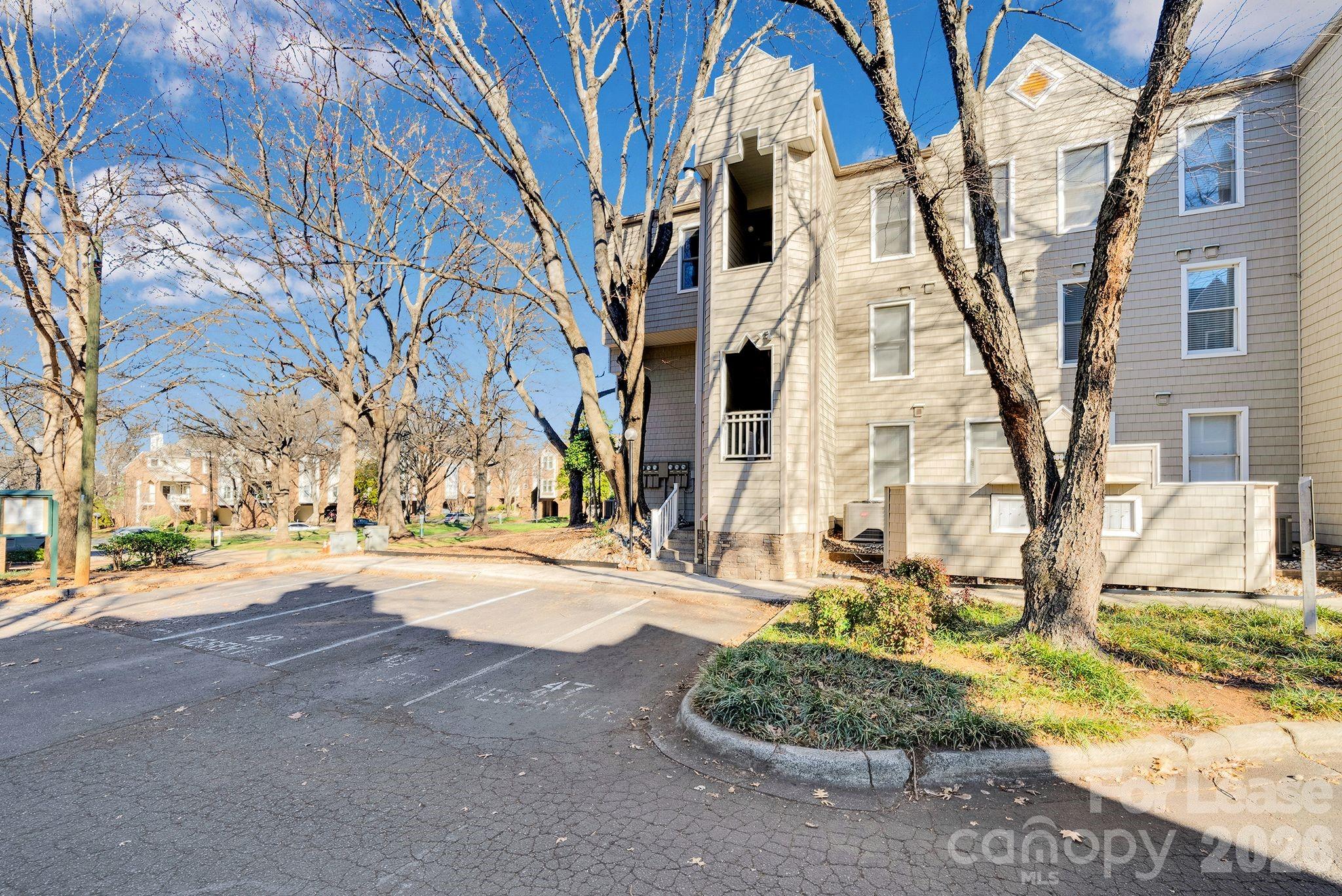 300 S Cedar Street 2