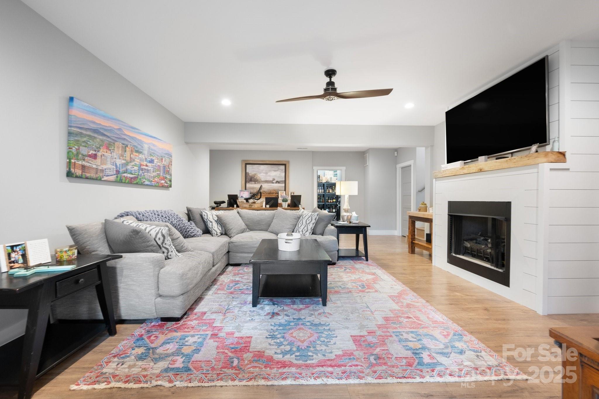 Hollabrook Farm - Residential