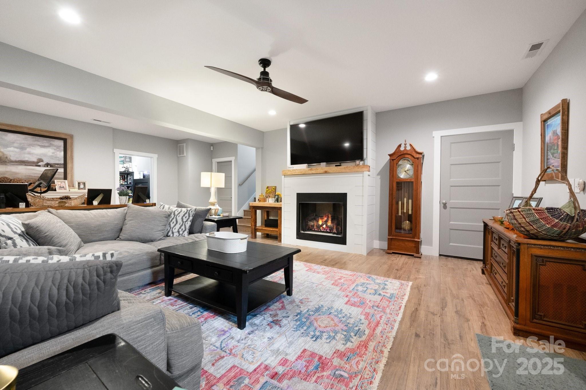 Hollabrook Farm - Residential