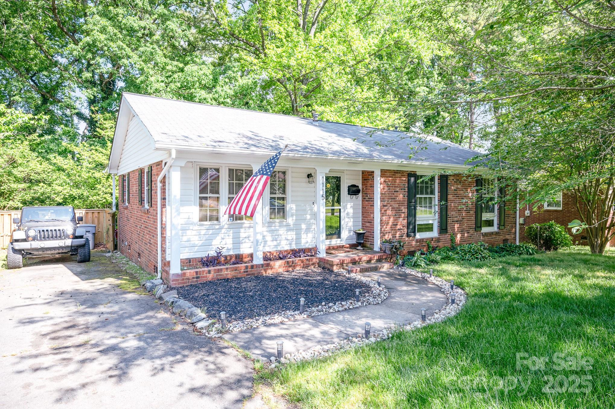 1115 Grovewood Drive
