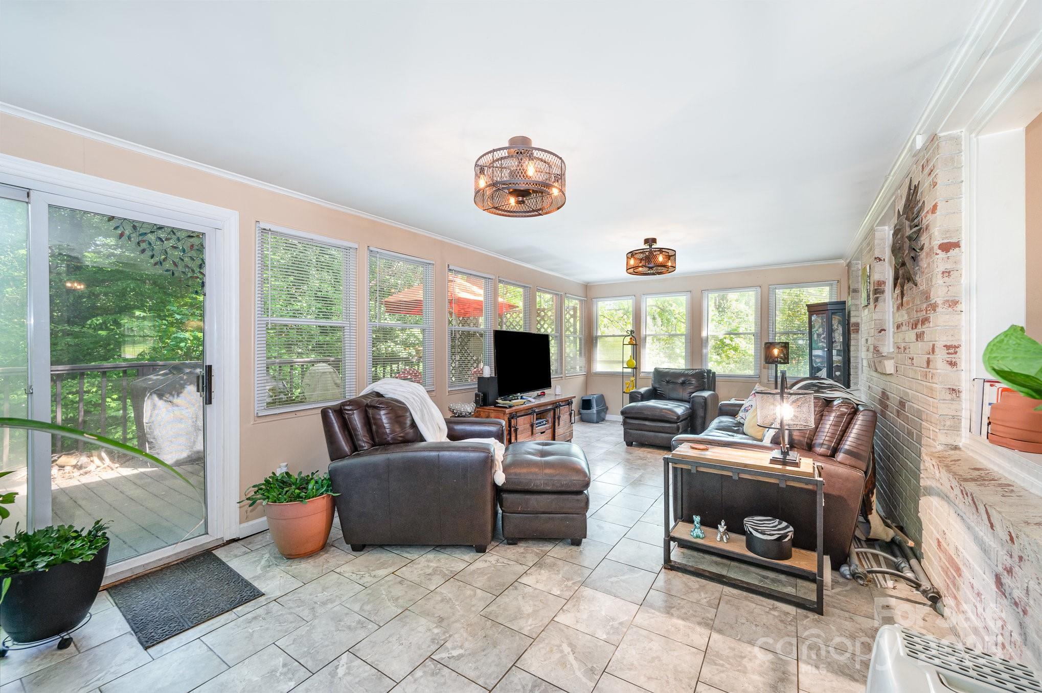 1115 Grovewood Drive