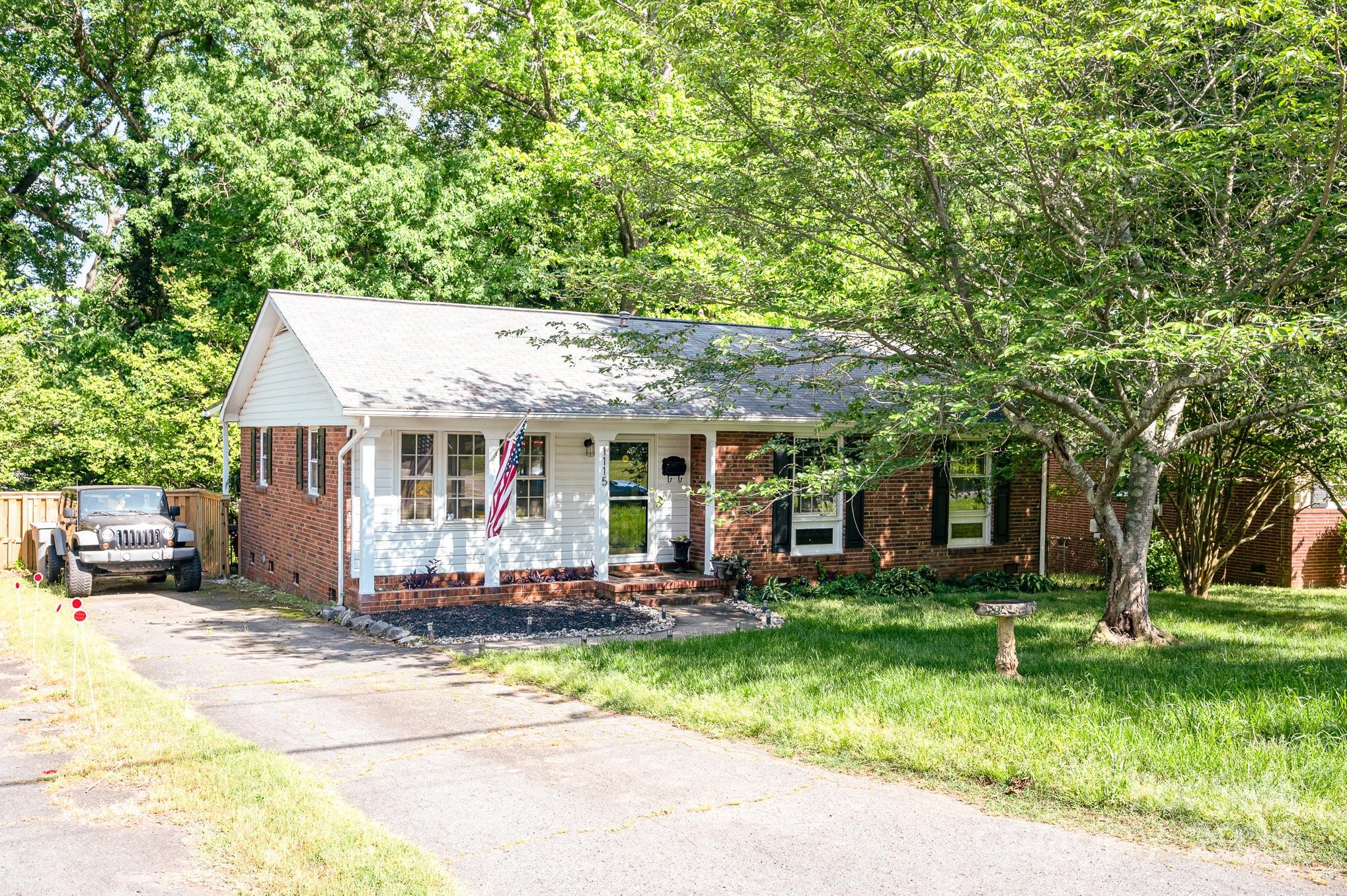 1115 Grovewood Drive