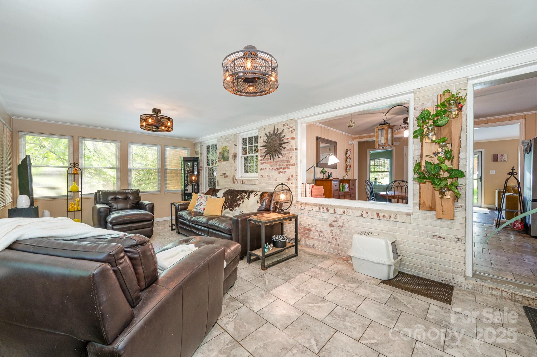 1115 Grovewood Drive